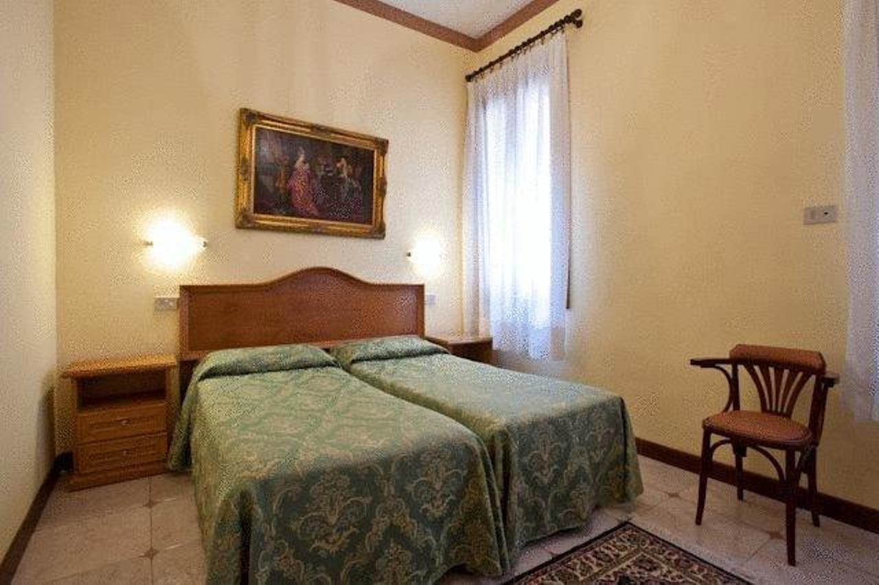 Hotel Florida Венеція Екстер'єр фото