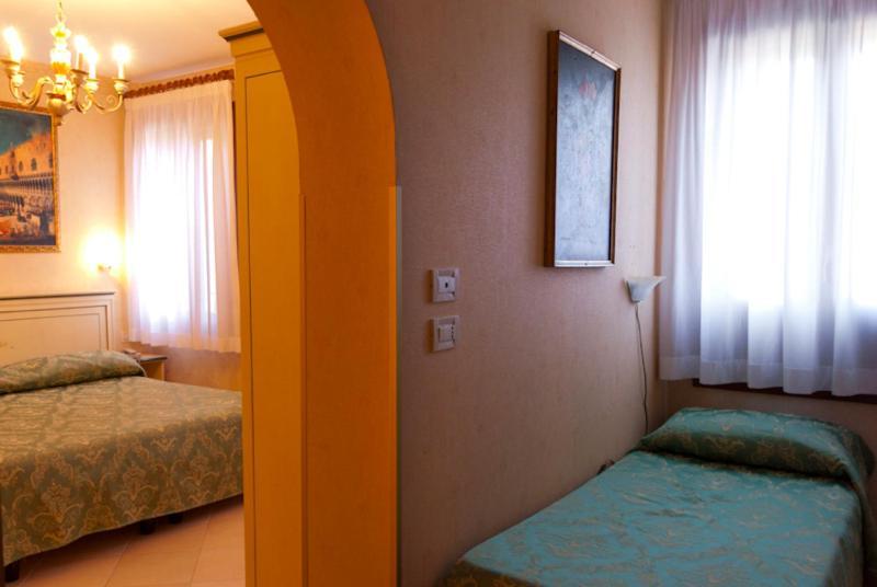 Hotel Florida Венеція Екстер'єр фото