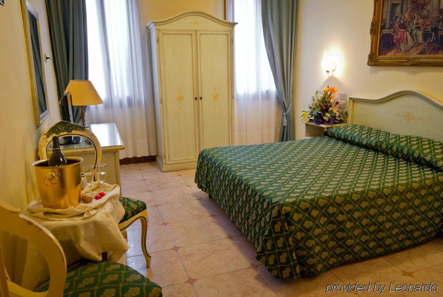 Hotel Florida Венеція Екстер'єр фото