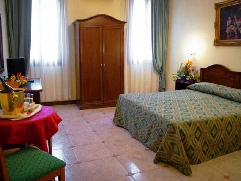 Hotel Florida Венеція Екстер'єр фото